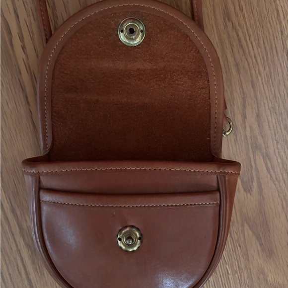 COACH VINTAGE SMALL BRITISH TAN MINI CROSSBODY CONVERT BELT BAG 9826 EUC - Picture 3 of 11